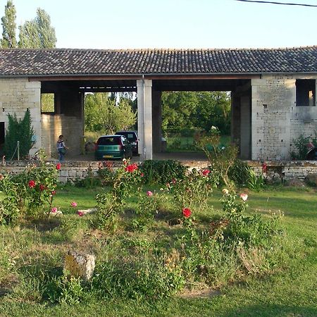 Chambres D'Hotes Entre Niort Et Marais Poitevin Bessines Bagian luar foto