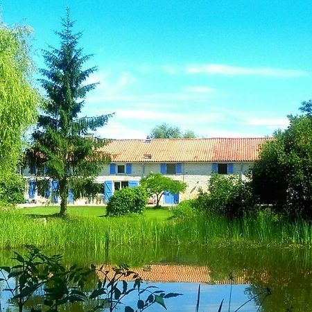 Chambres D'Hotes Entre Niort Et Marais Poitevin Bessines Bagian luar foto
