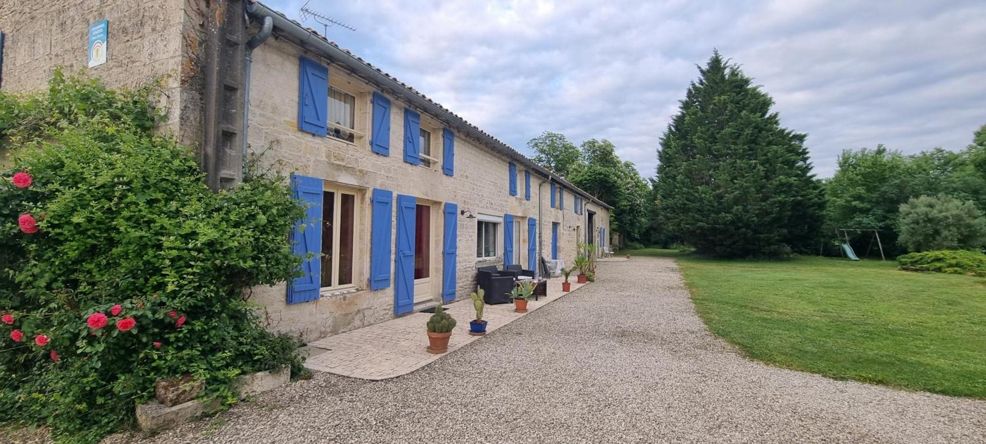 Chambres D'Hotes Entre Niort Et Marais Poitevin Bessines Bagian luar foto